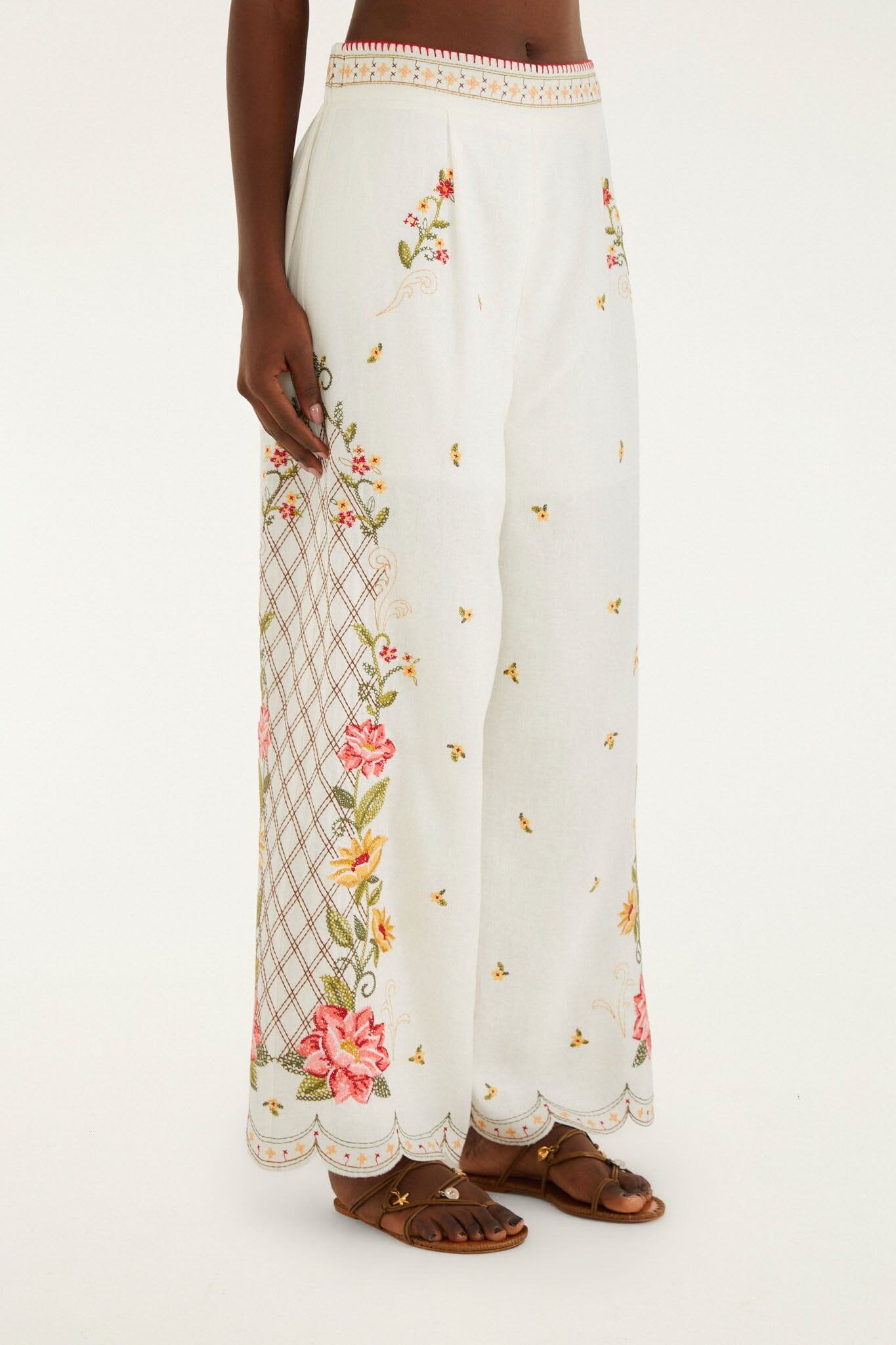 FARM Rio Shop Off-White Flower Embroidery Wide-Leg Pants