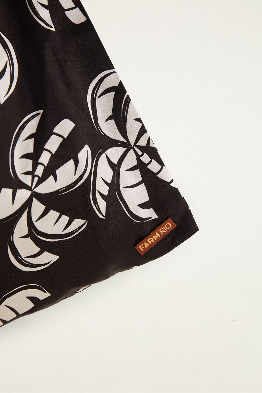 FARM Rio Shop Black And White Scarf Tote Bag