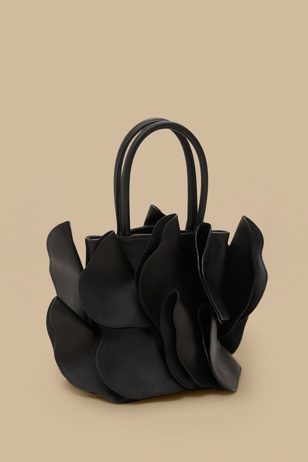 FARM Rio Shop Black Leather Flower Bag