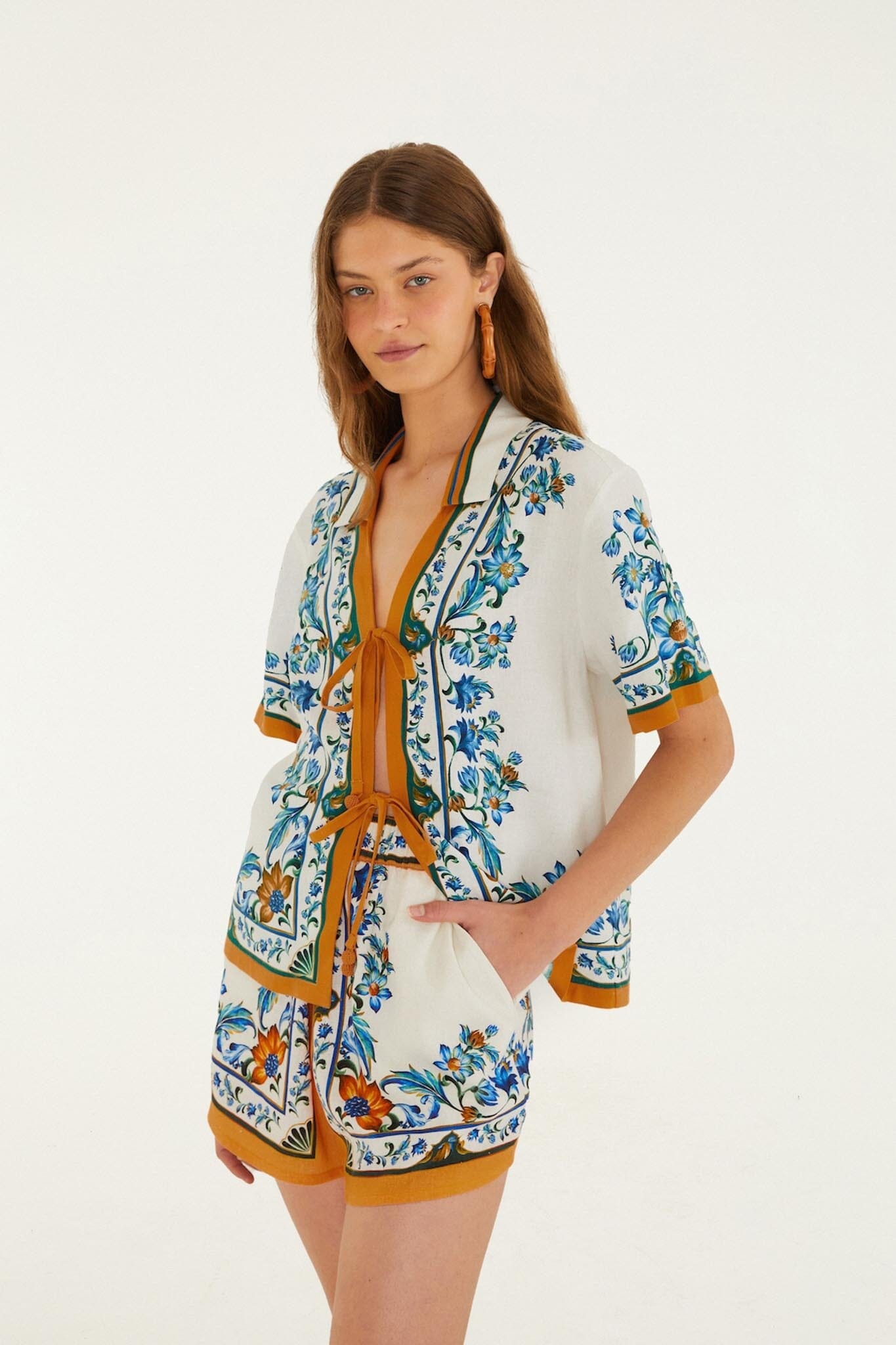 FARM Rio Shop Off-White Flora Tile Shorts
