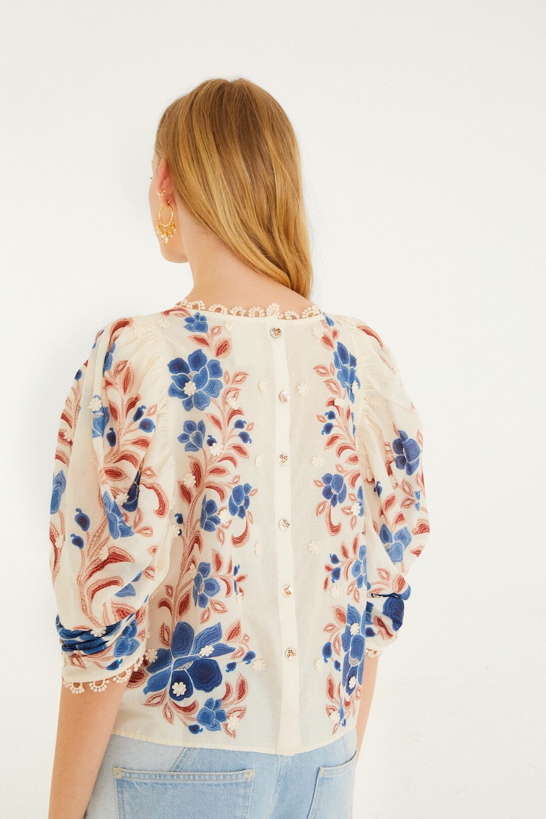 FARM Rio Sale Sand Renata Floral 3d Puff Sleeve Blouse