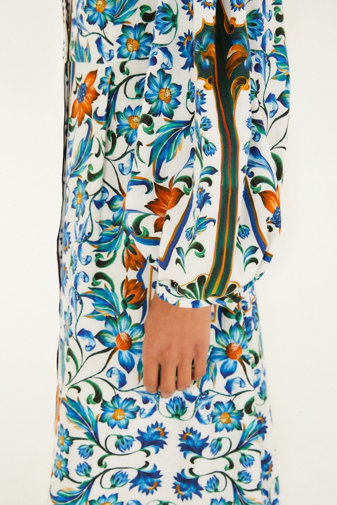 FARM Rio Shop Off-White Flora Tile Lenzing Ecovero Euroflax Maxi Dress