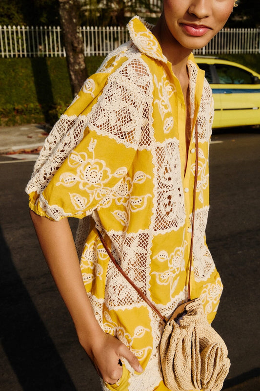 FARM Rio Shop Lace Short Sleeve Shirt