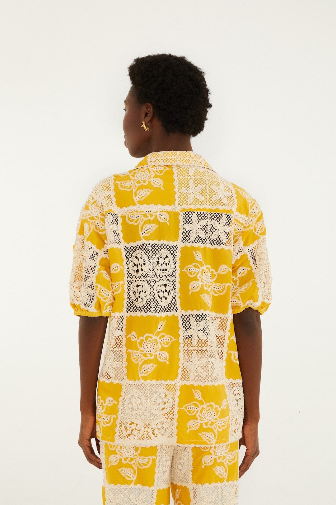 FARM Rio Shop Lace Short Sleeve Shirt