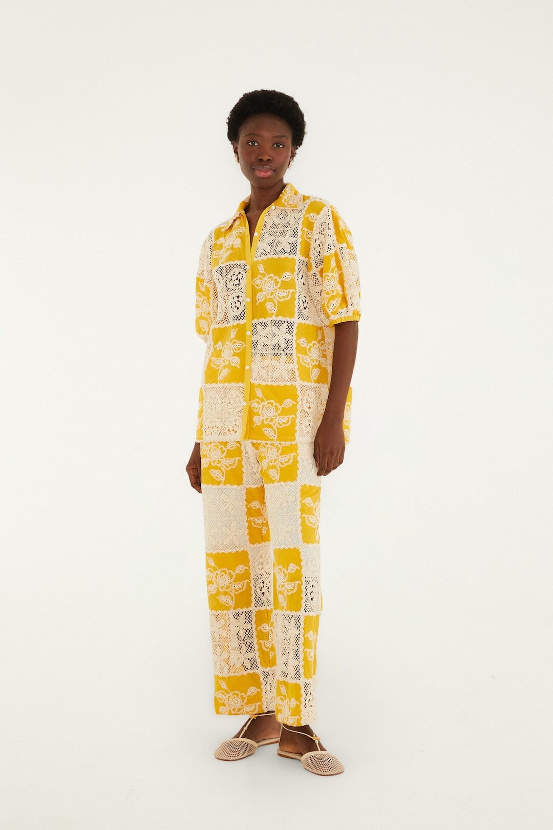 FARM Rio Shop Lace Short Sleeve Shirt