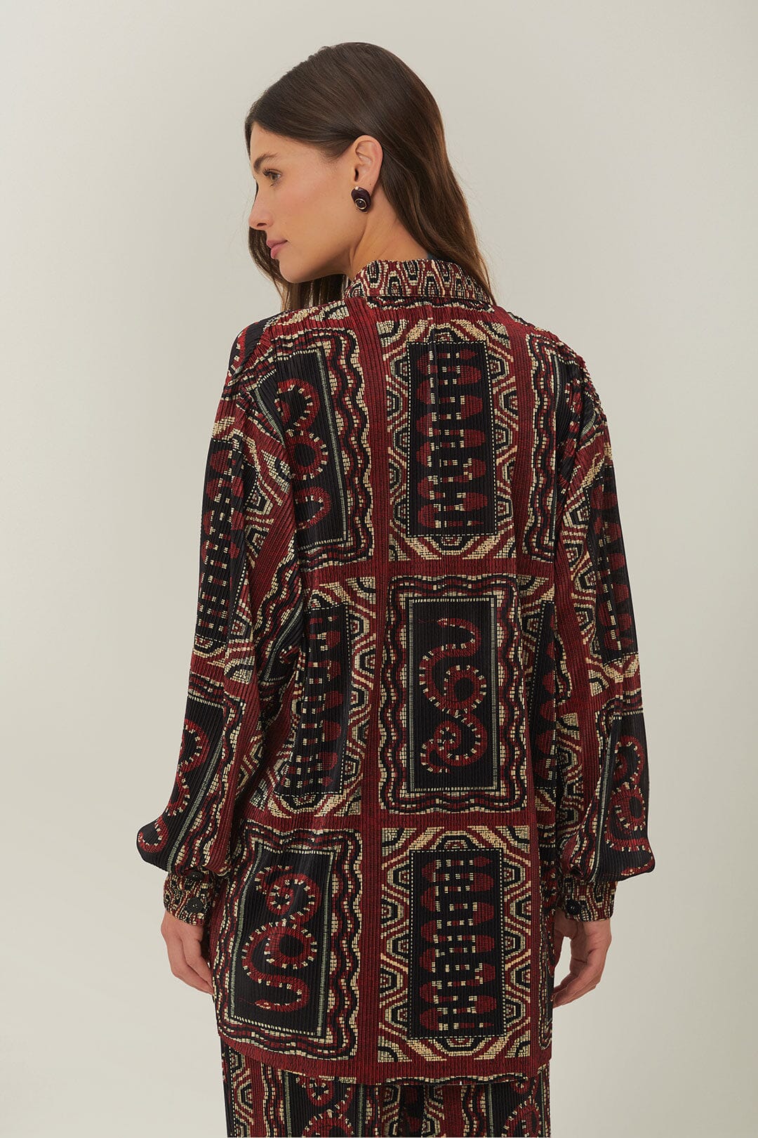 FARM Rio Sale Black Snake Scarves Pleated Shirt